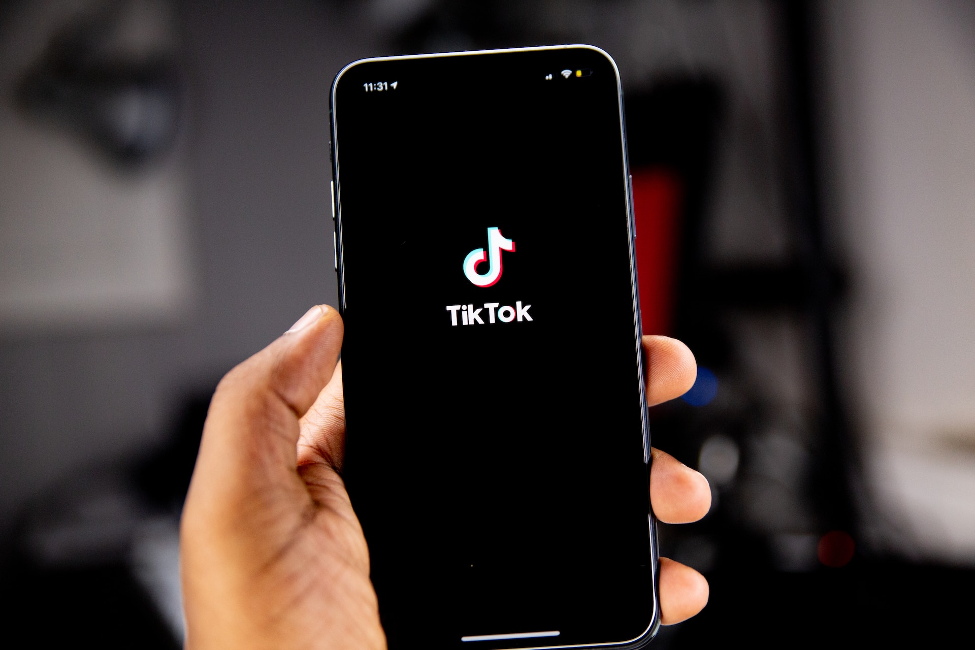 TikTok Overwhelmed by 'Elon Musk' Crypto Giveaway Scams